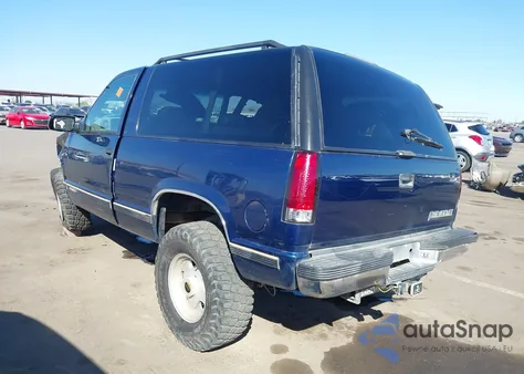 1997 Chevrolet Tahoe from USA, damaged, VIN 3GNEK18R1VG172511